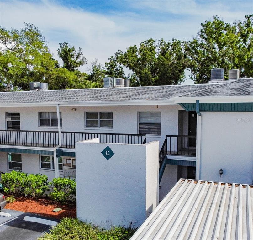 7570 92ND STREET UNIT 203C SEMINOLE, FL 33777