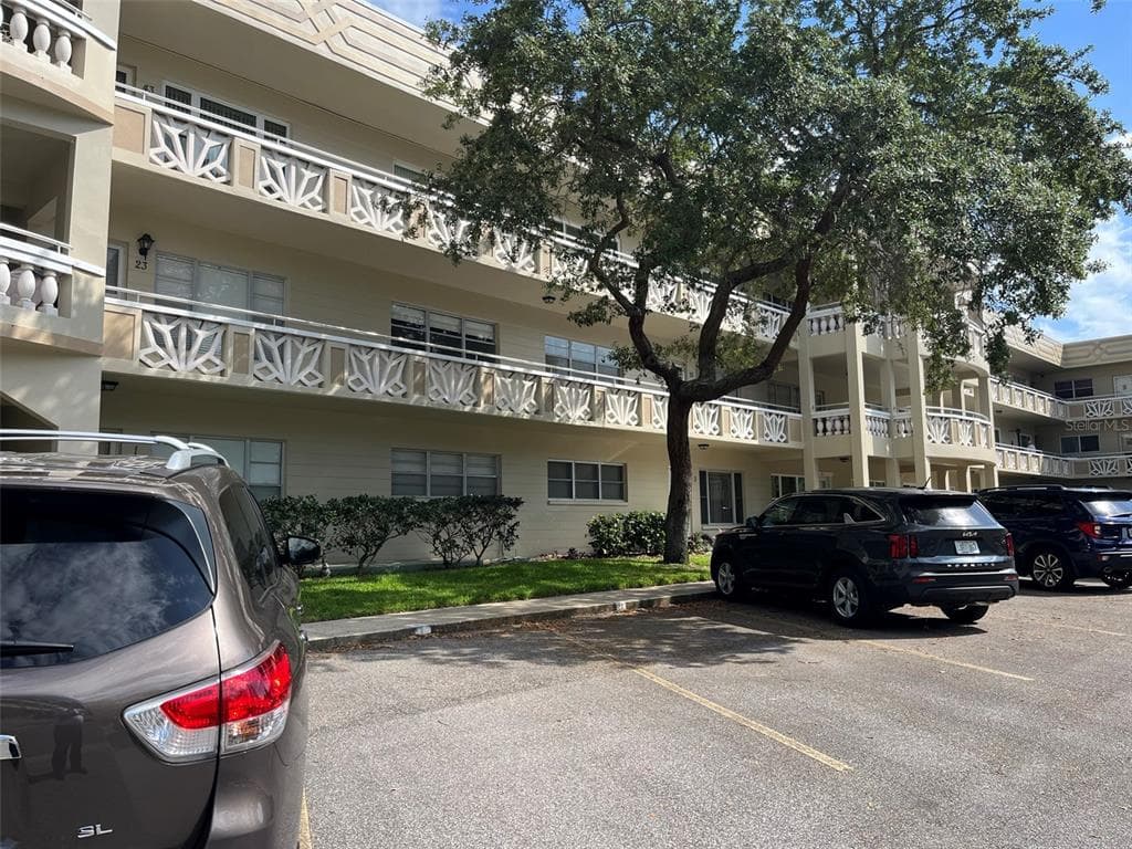 2351 IRISH LANE UNIT 25 CLEARWATER, FL 33763