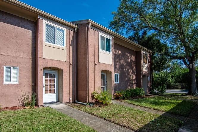 107 114TH AVENUE N UNIT 107 ST PETERSBURG, FL 33716