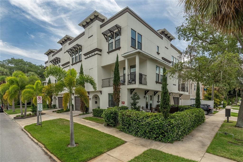 402 S MELVILLE AVENUE UNIT 4 TAMPA, FL 33606