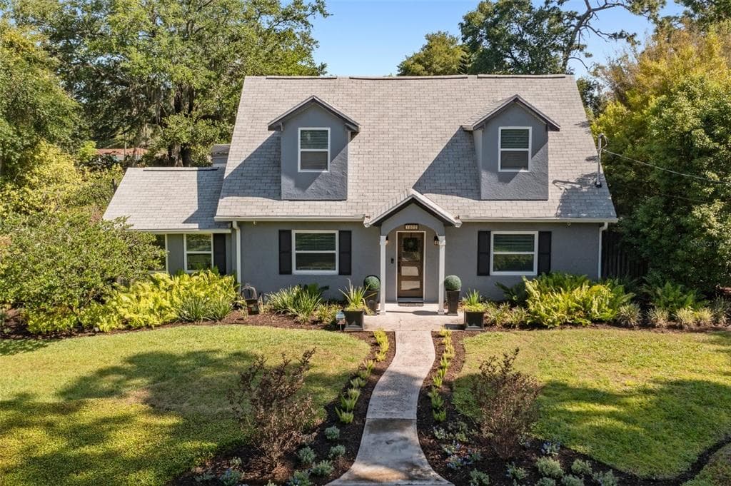 1502 E HENRY AVENUE TAMPA, FL 33610