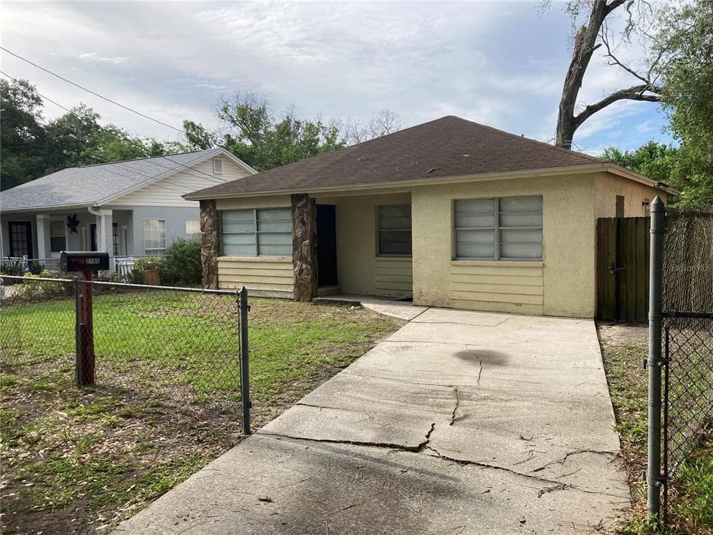 2105 E NEDRO ROAD TAMPA, FL 33604