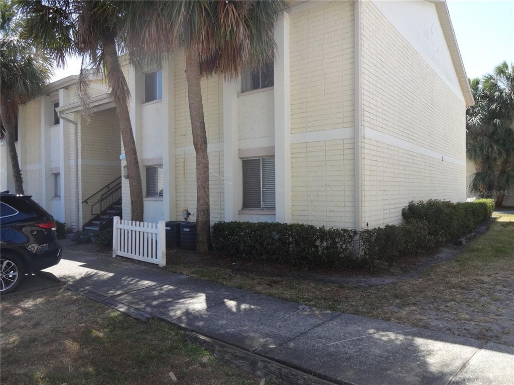7904 SIERRA PALM DRIVE UNIT 101 TAMPA, FL 33615