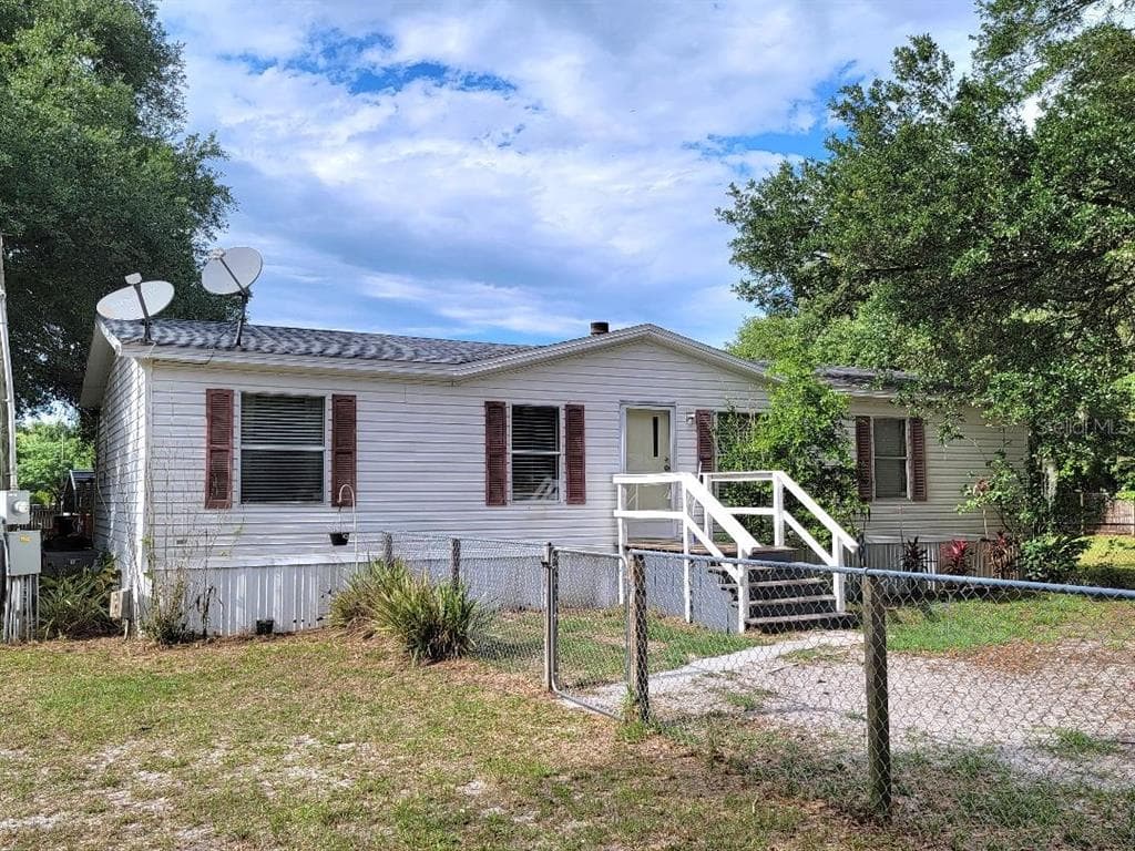 33505 TAMMY LANE WESLEY CHAPEL, FL 33543