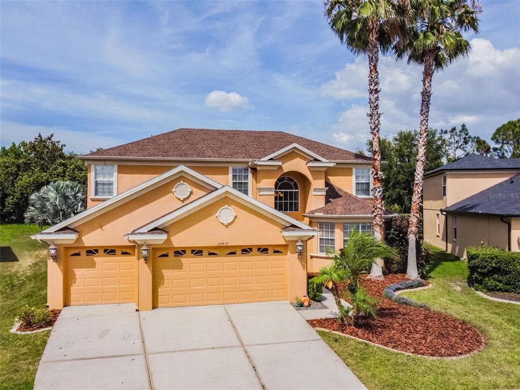 27439 SILVER THATCH DRIVE WESLEY CHAPEL, FL 33544