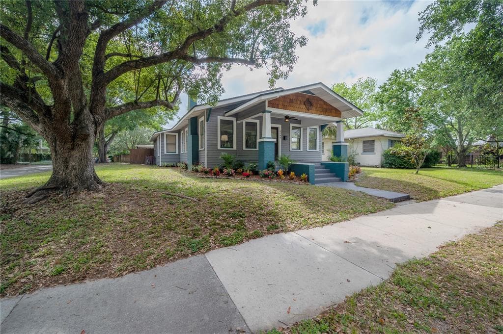 5709 N SUWANEE AVENUE TAMPA, FL 33604