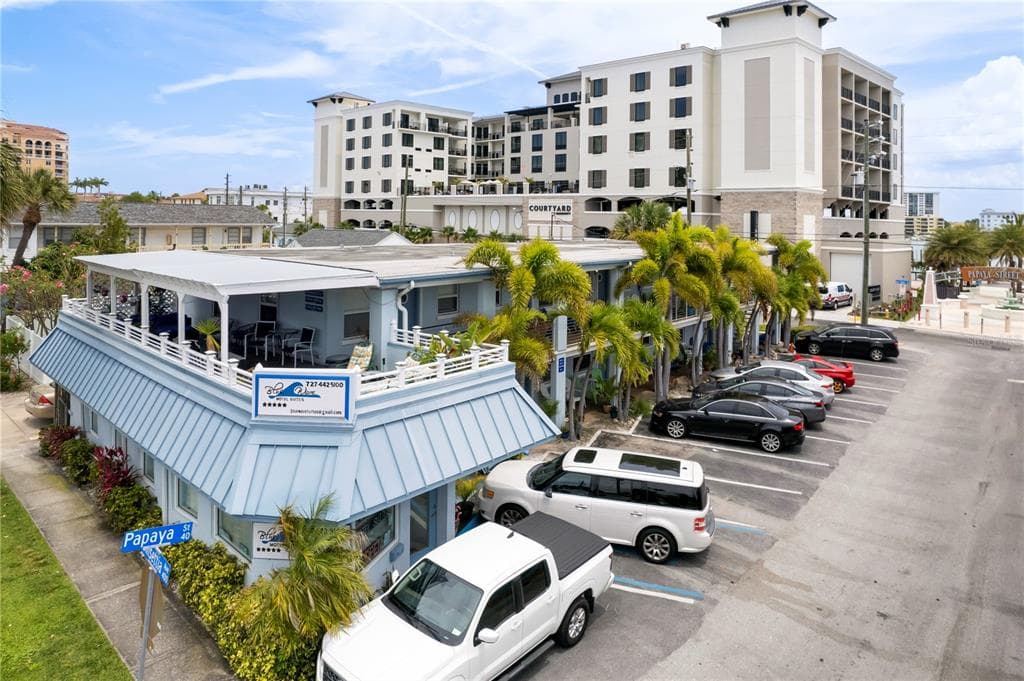 440 E SHORE DRIVE CLEARWATER BEACH, FL 33767
