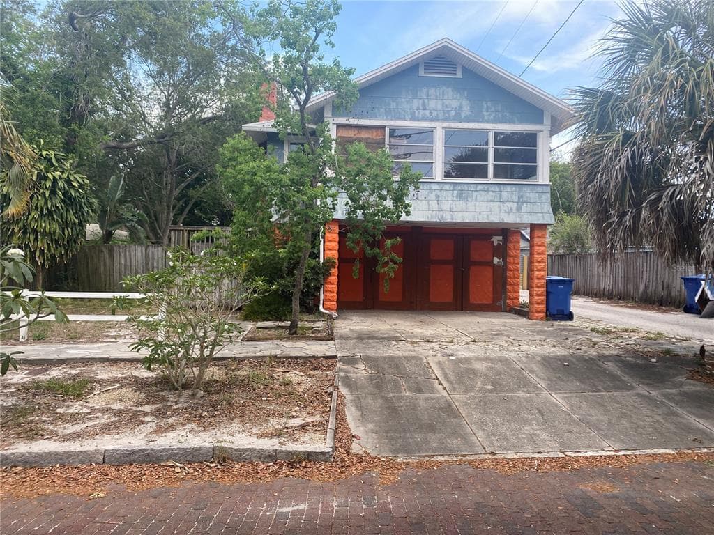 212 48TH STREET N ST PETERSBURG, FL 33713