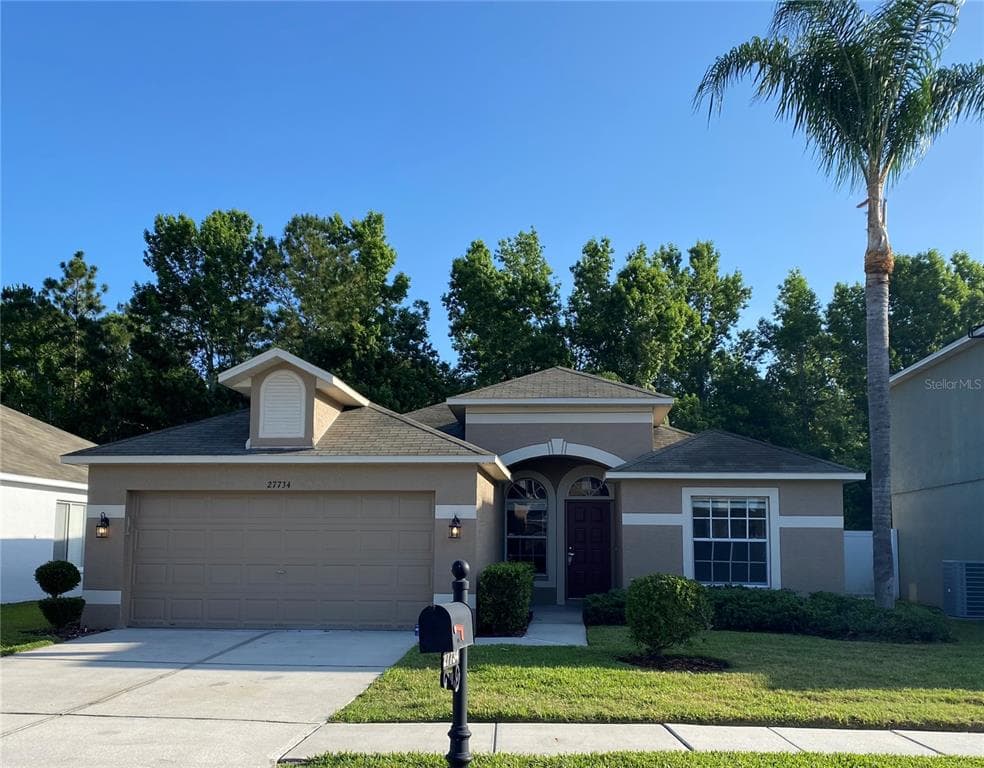 27734 BREAKERS DRIVE WESLEY CHAPEL, FL 33544
