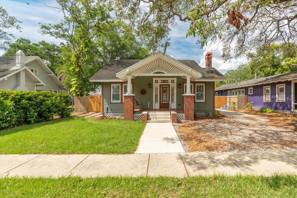 207 W COMANCHE AVENUE TAMPA, FL 33604