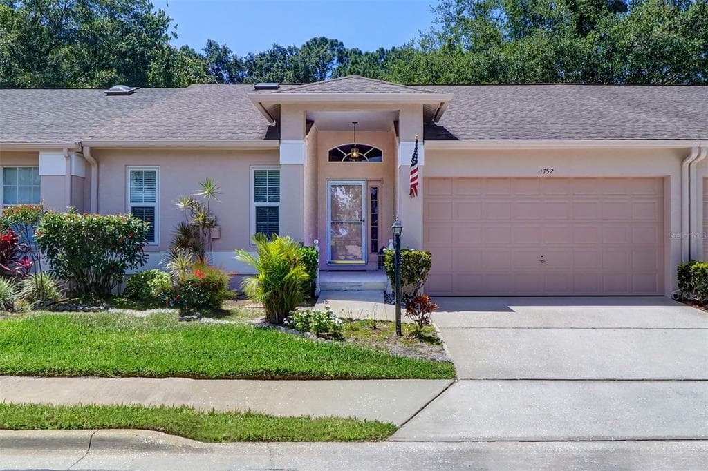1752 HIGHLAND CLUB COURT PALM HARBOR, FL 34684