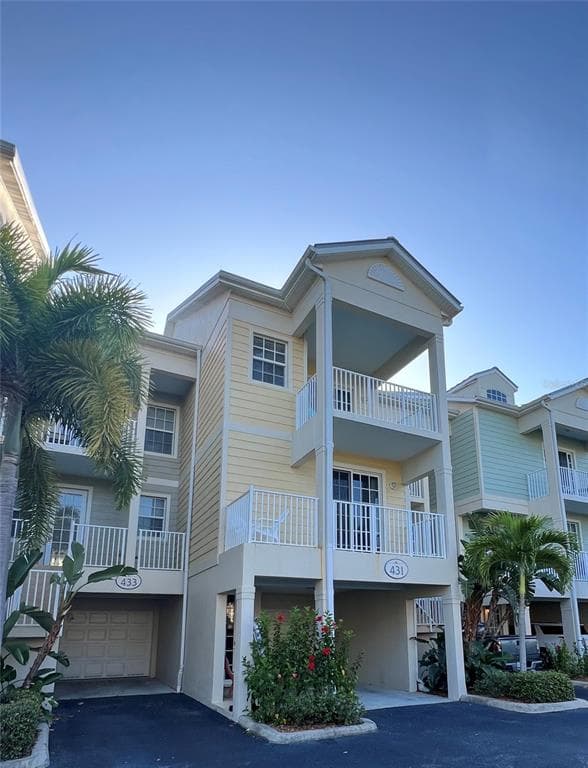 431 BAHIA BEACH BOULEVARD RUSKIN, FL 33570