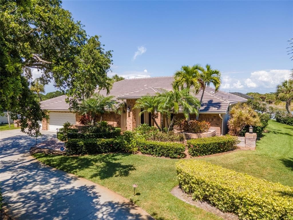 1980 OCEANVIEW DRIVE TIERRA VERDE, FL 33715