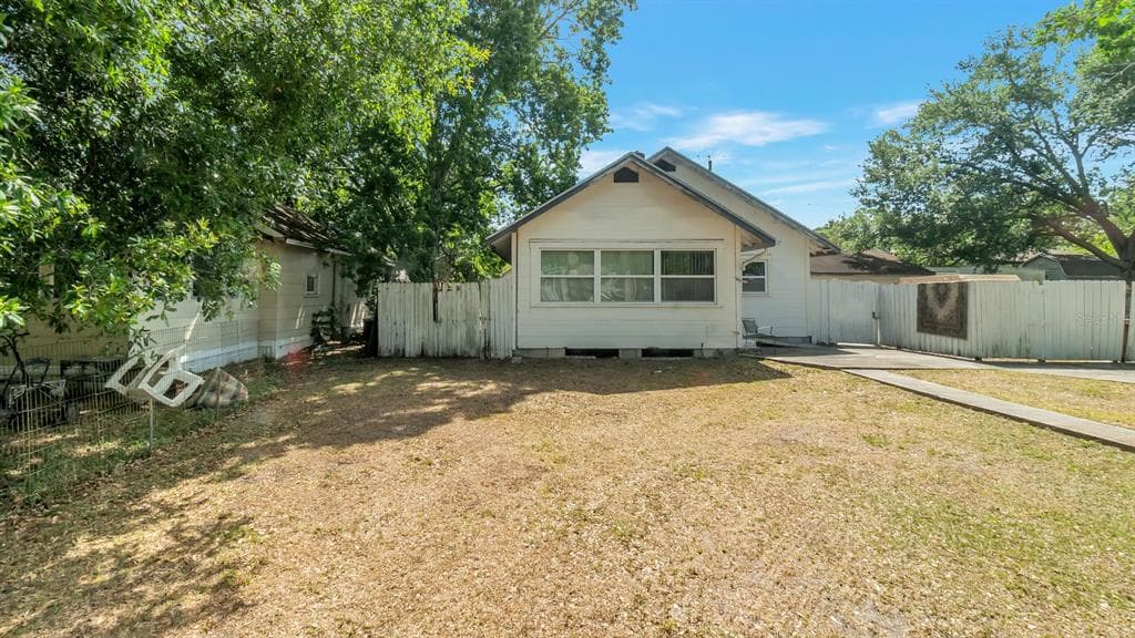 6385 31ST STREET N ST PETERSBURG, FL 33702