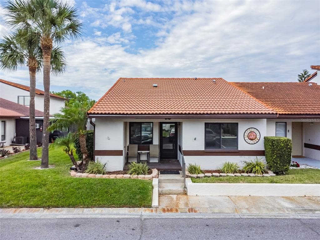7360 ULMERTON ROAD UNIT 31F LARGO, FL 33771