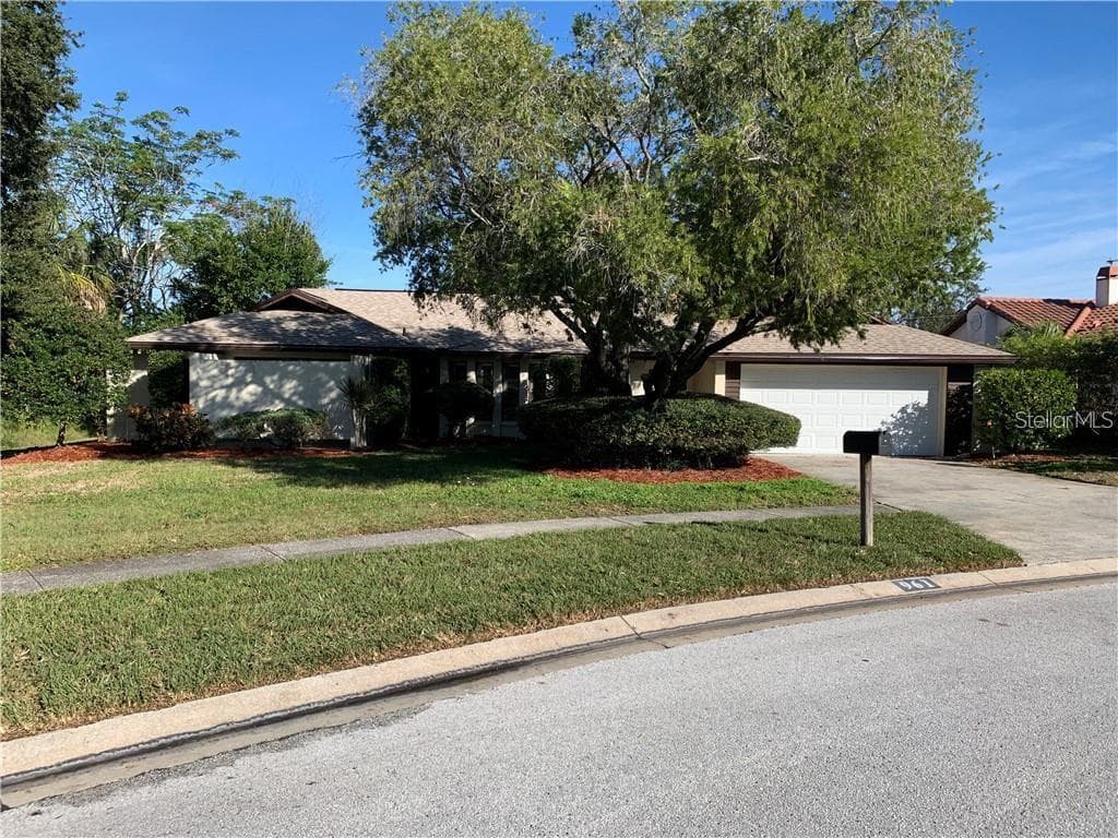 961 KENT LANE PALM HARBOR, FL 34683