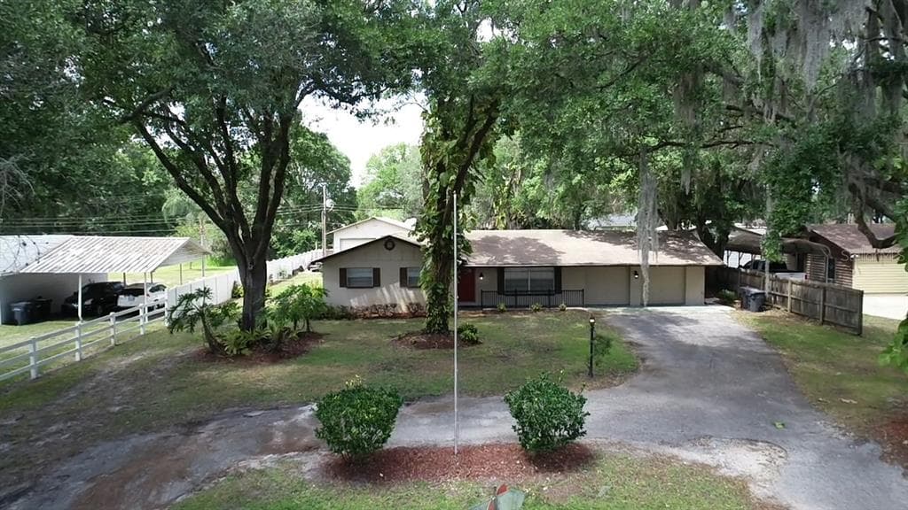4315 RIDGE ROAD LAKELAND, FL 33811