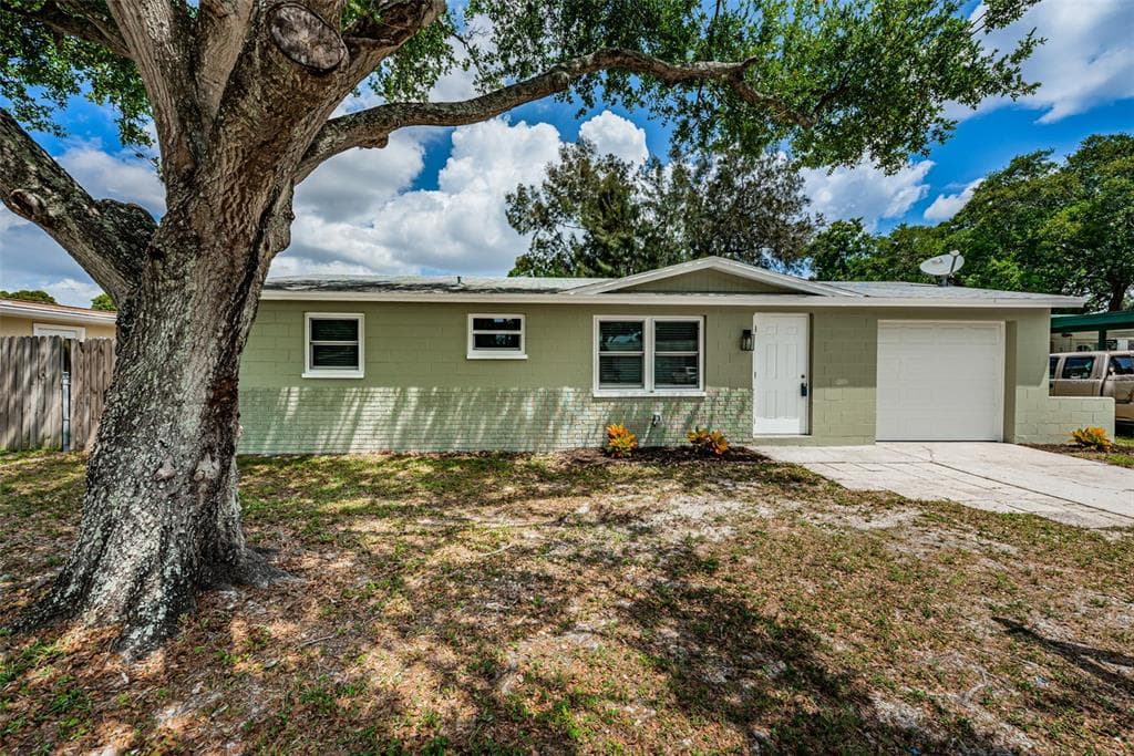 5901 90TH AVENUE N PINELLAS PARK, FL 33782