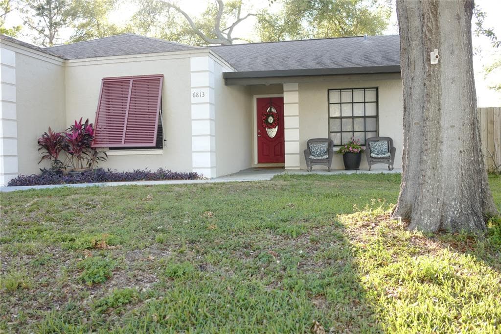 6813 S GABRIELLE STREET TAMPA, FL 33611