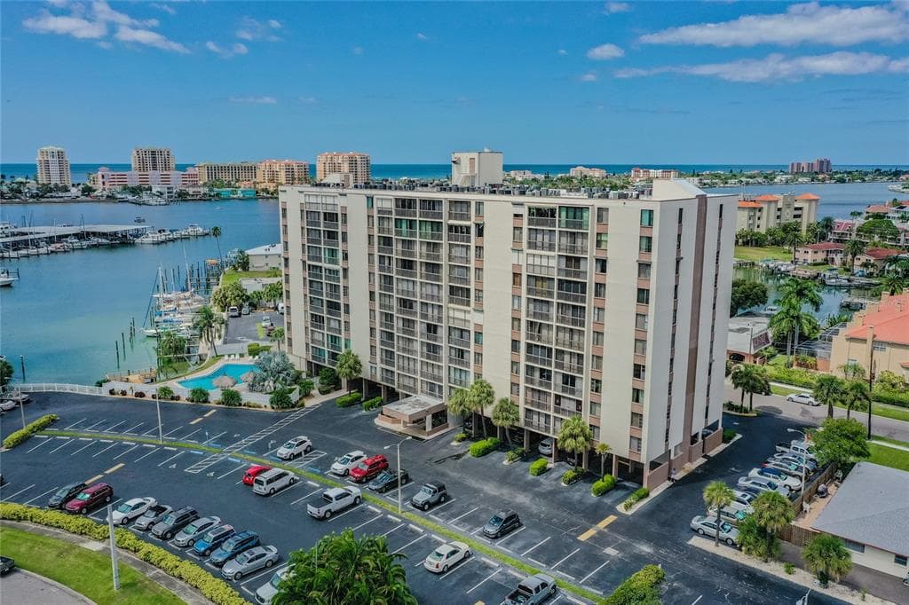 255 DOLPHIN POINT UNIT 407 CLEARWATER, FL 33767