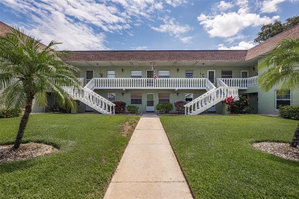 1250 S PINELLAS AVENUE UNIT 406 TARPON SPRINGS, FL 34689