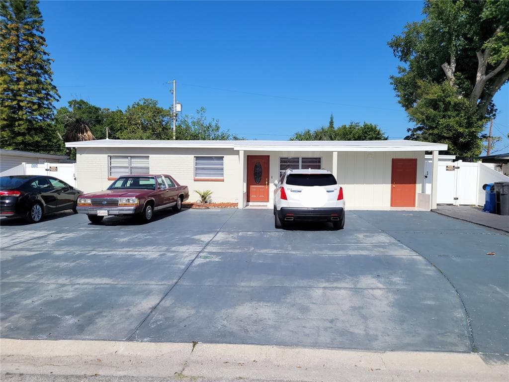 4930 CRESTHILL DRIVE