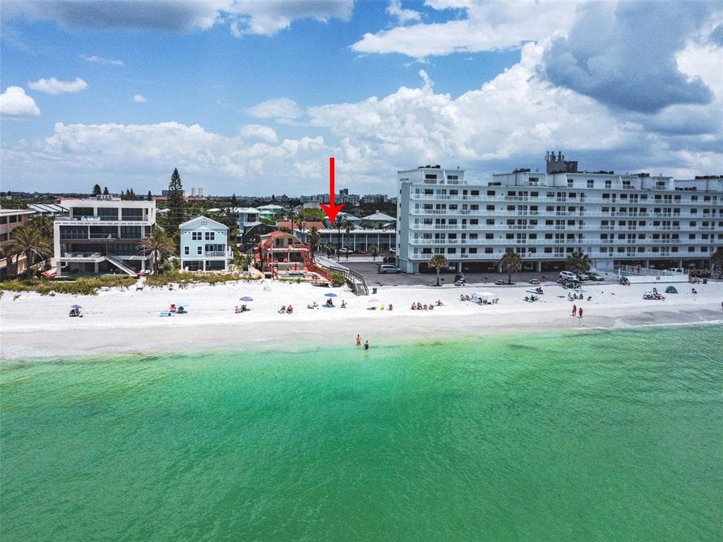 8475 W GULF BLVD UNIT 17 TREASURE ISLAND, FL 33706
