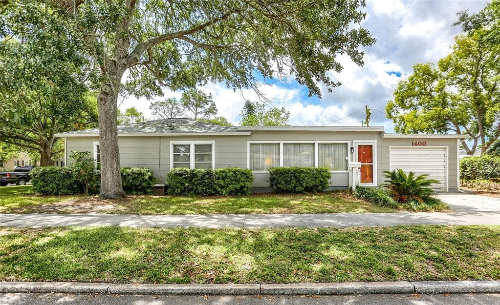 1400 32ND AVENUE N ST PETERSBURG, FL 33704