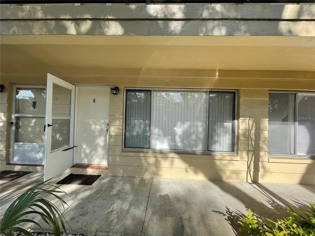 1257 DREW STREET UNIT 6 CLEARWATER, FL 33755