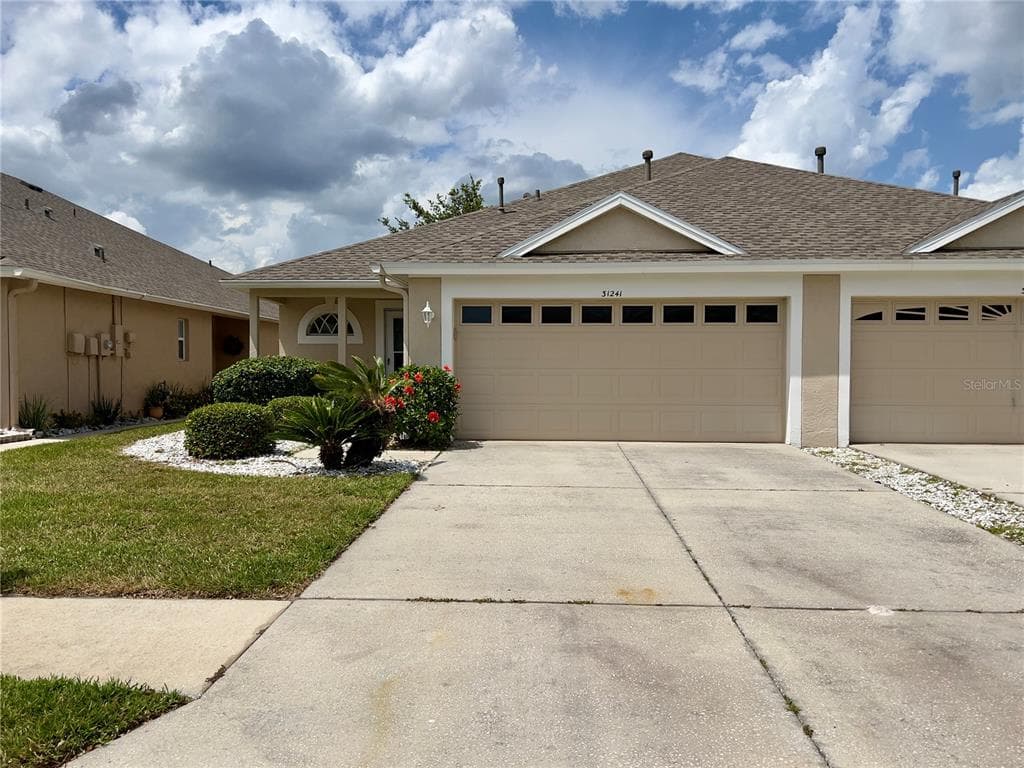 31241 SHAKER CIRCLE WESLEY CHAPEL, FL 33543