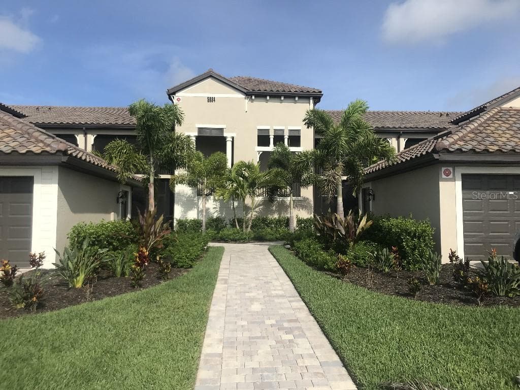 5684 PALMER CIRCLE UNIT 205 LAKEWOOD RANCH, FL 34211