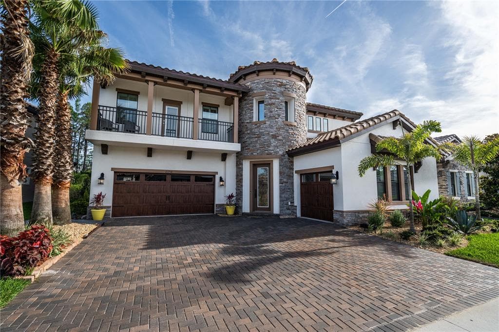 21758 PRISTINE LAKE BOULEVARD LAND O LAKES, FL 34637