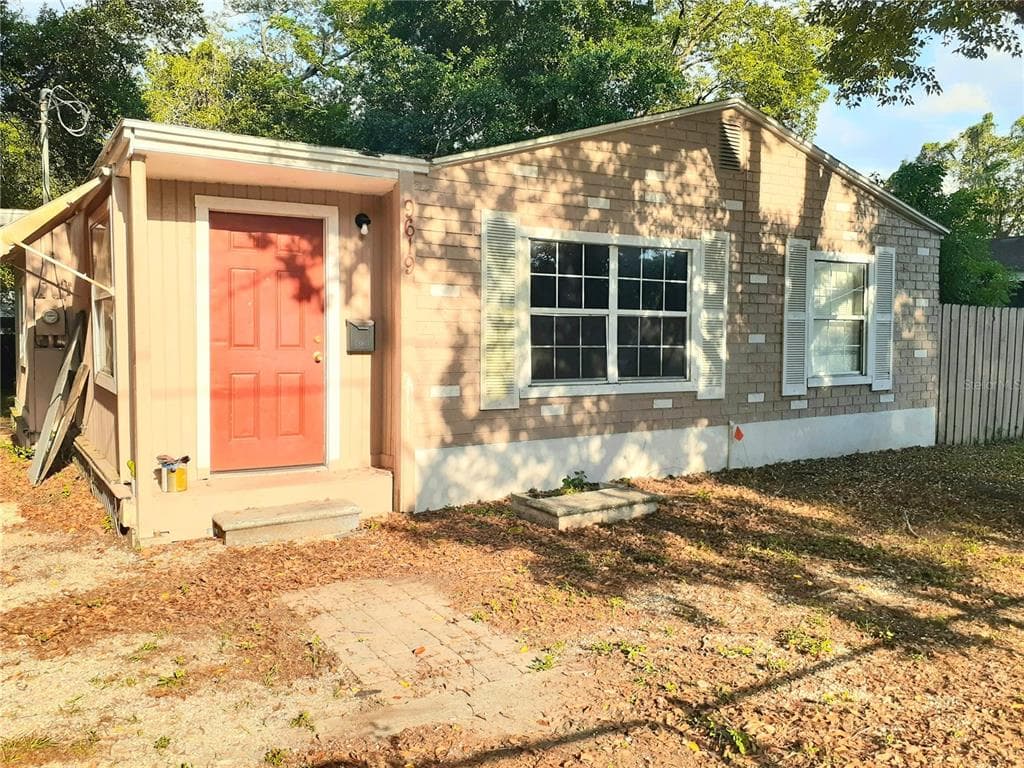 9619 N 12TH STREET TAMPA, FL 33612