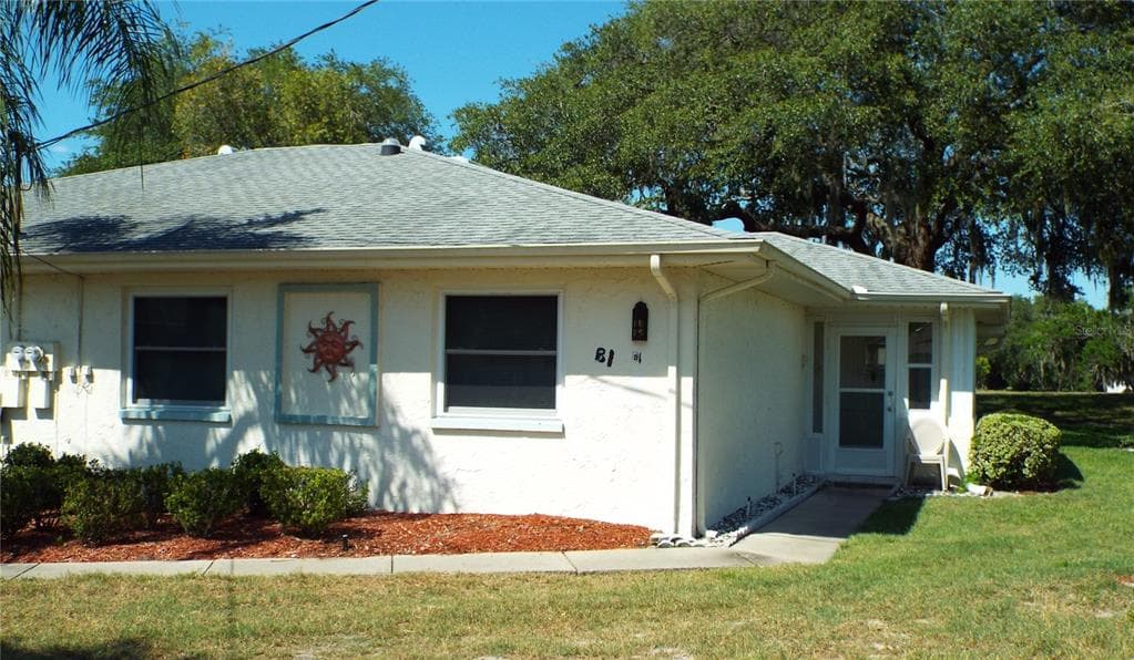 1903 CANTERBURY LANE UNIT B1 SUN CITY CENTER, FL 33573