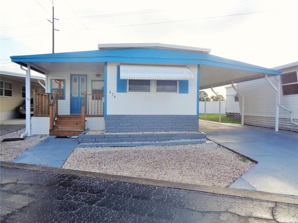 674 52ND WAY S UNIT 52 GULFPORT, FL 33707