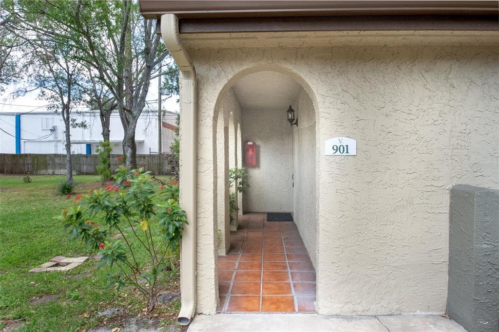 6262 142ND AVENUE N UNIT 901 CLEARWATER, FL 33760