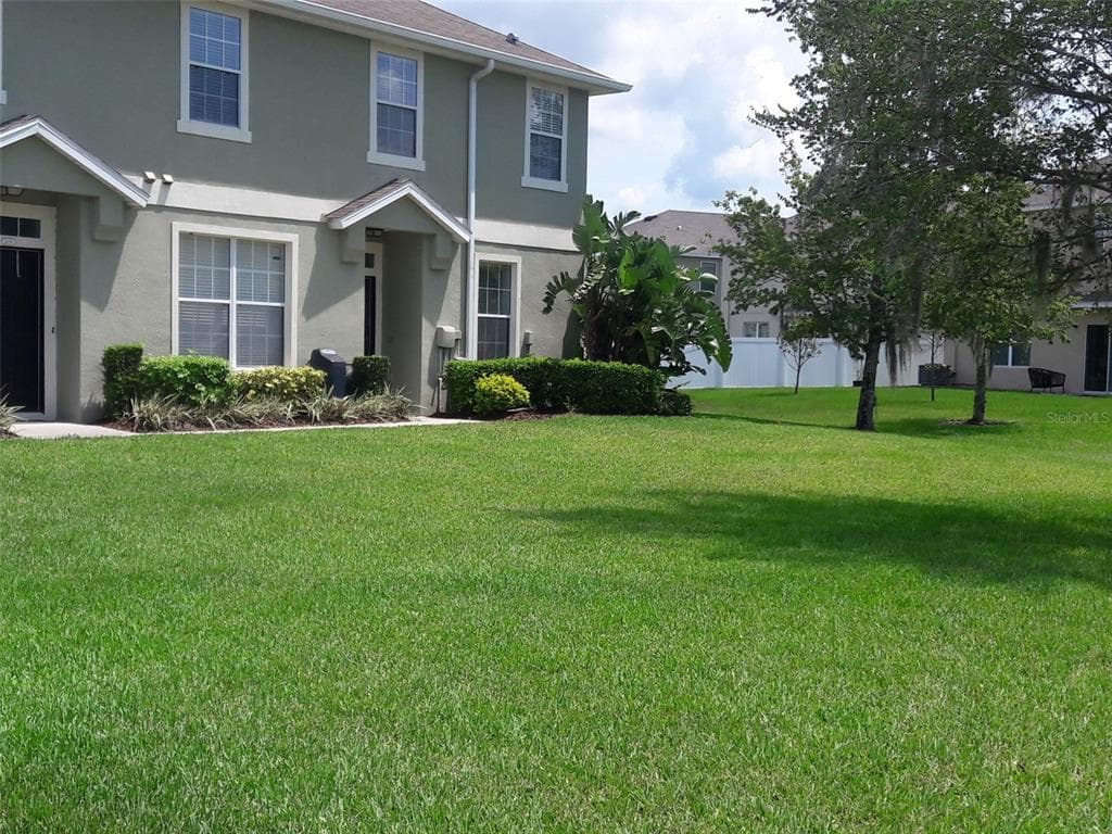 2336 TANBARK RIDGE PLACE PLANT CITY, FL 33563