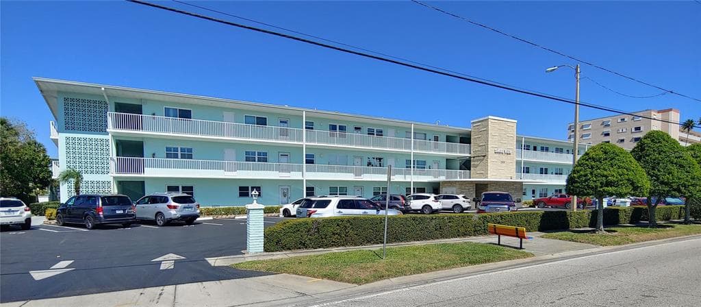1819 SHORE DRIVE S UNIT 103 SOUTH PASADENA, FL 33707