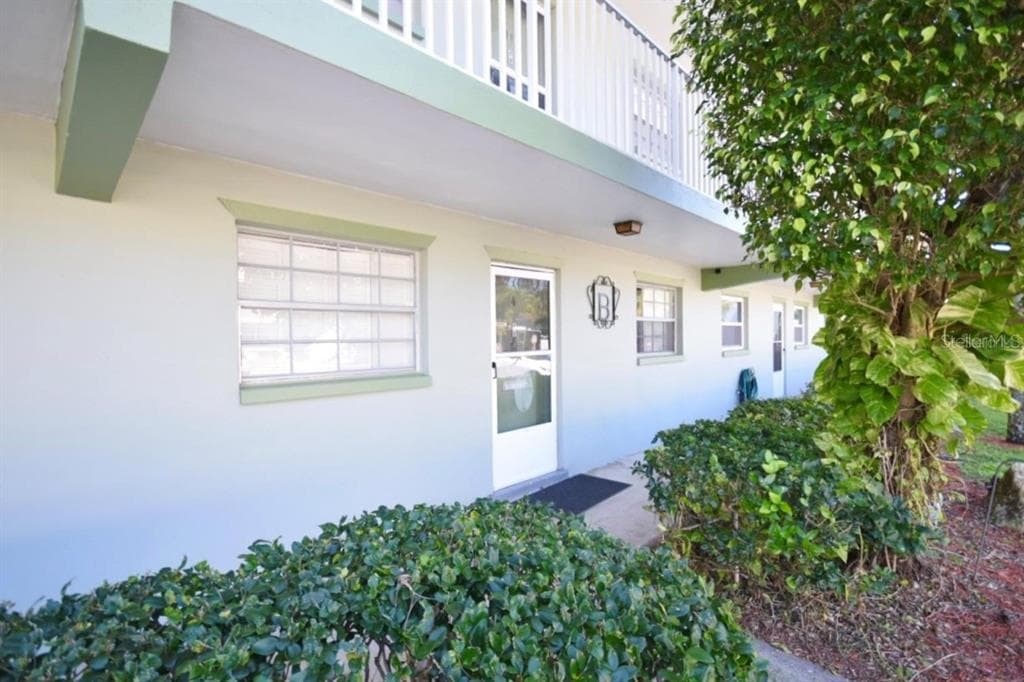 1433 S BELCHER ROAD UNIT B4 CLEARWATER, FL 33764