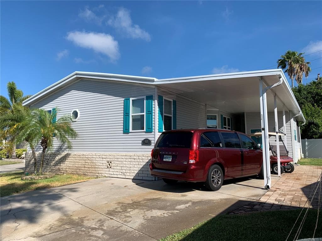 461 MOUNT PINEY AVENUE NE UNIT 684 ST PETERSBURG, FL 33702