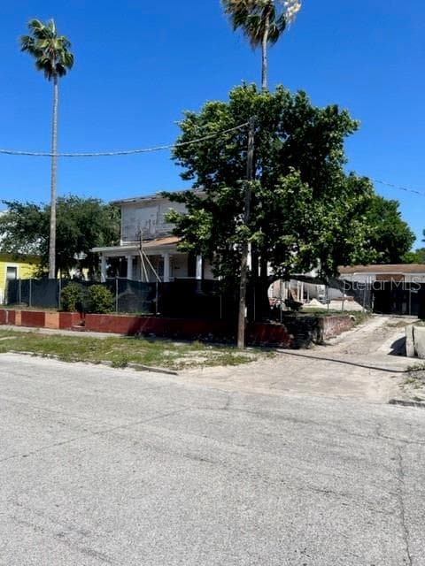 2204 E 15TH AVENUE TAMPA, FL 33605