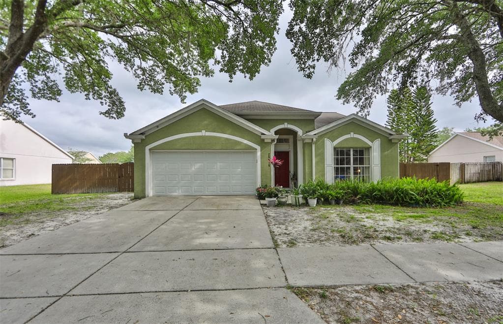26915 CARMEN PLACE LUTZ, FL 33559