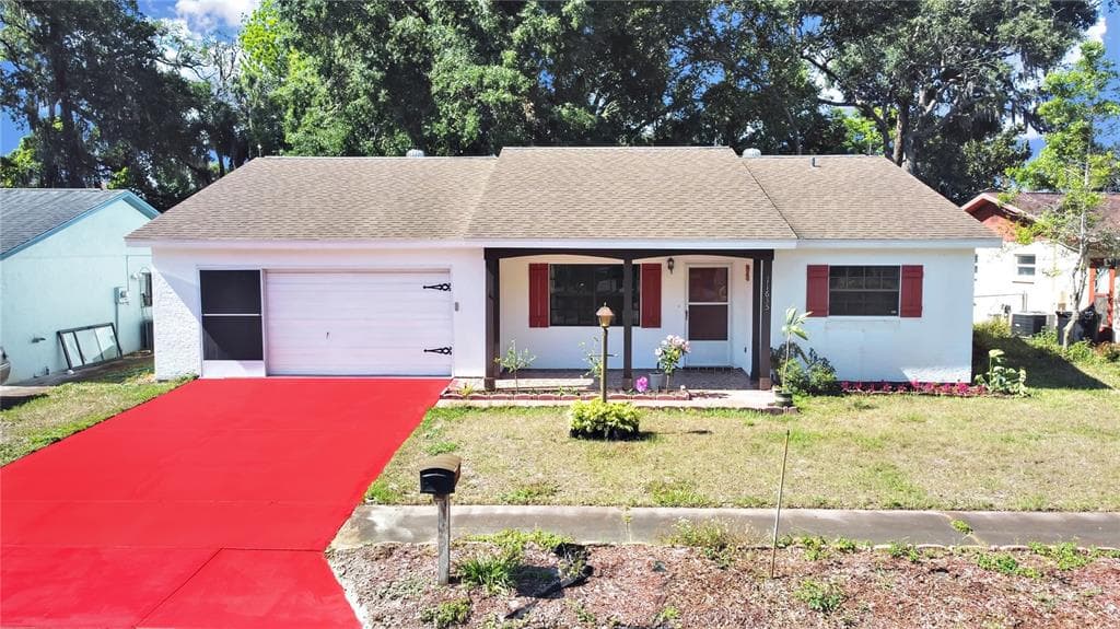 11635 FOX RUN PORT RICHEY, FL 34668