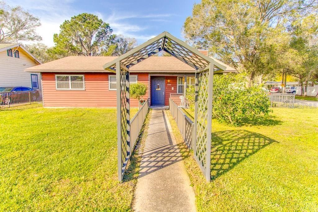 3890 40TH STREET N ST PETERSBURG, FL 33714