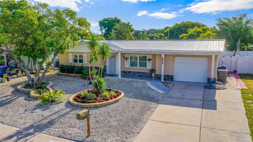 3332 BROOKFIELD DRIVE HOLIDAY, FL 34691
