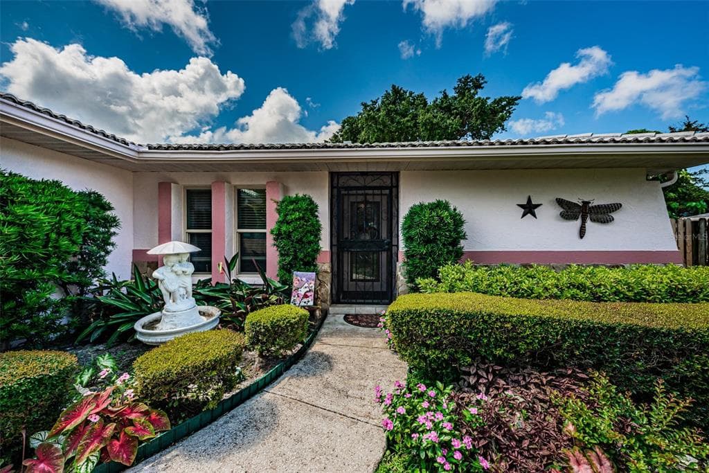 12256 94TH AVENUE SEMINOLE, FL 33772