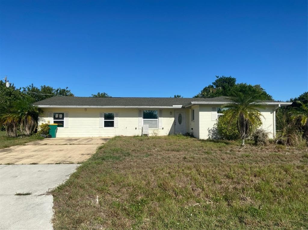 151 SHERMAN AVENUE NE PORT CHARLOTTE, FL 33952