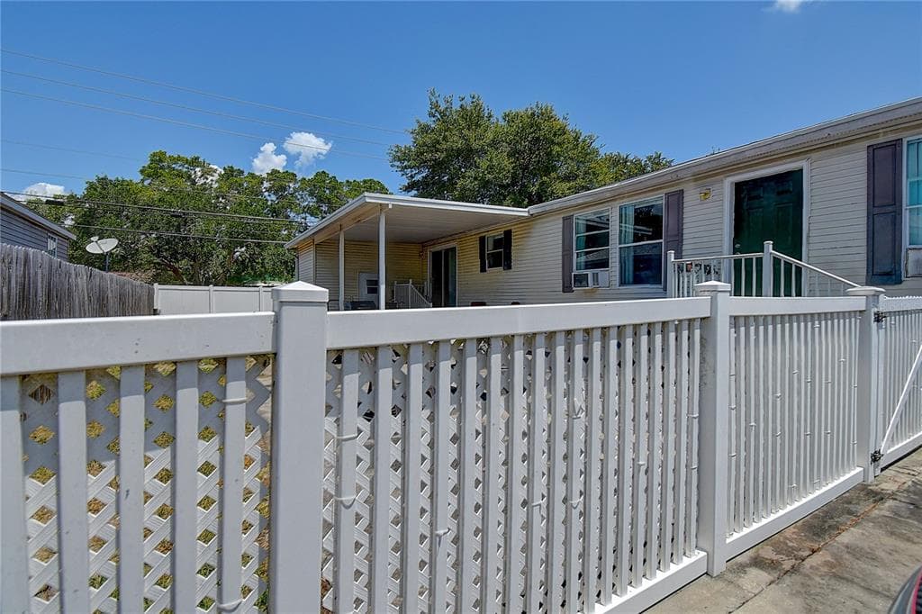 6003 141ST TERRACE N CLEARWATER, FL 33760