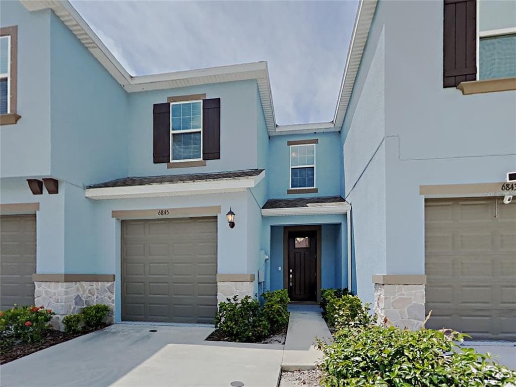 6845 CITRUS CREEK LANE TAMPA, FL 33625
