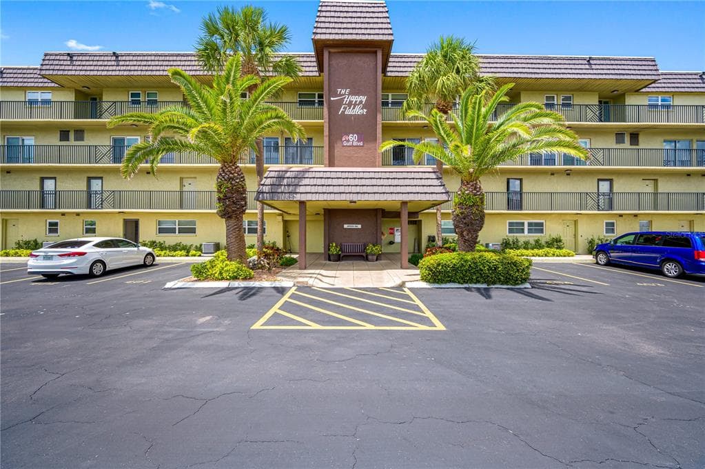 60 GULF BOULEVARD UNIT 404 INDIAN ROCKS BEACH, FL 33785